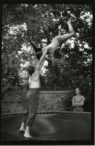 Julyen Hamilton, Nancy Stark Smith trampoline