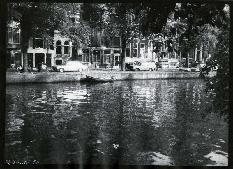 Row Boat in Gracht